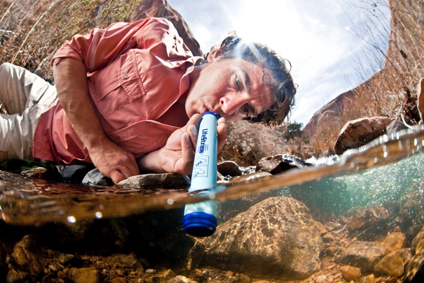 lifestraw-water-purification-straw-1000-litres-of-safe-drinking-water-in-one-handy-package--[2]-14910-p